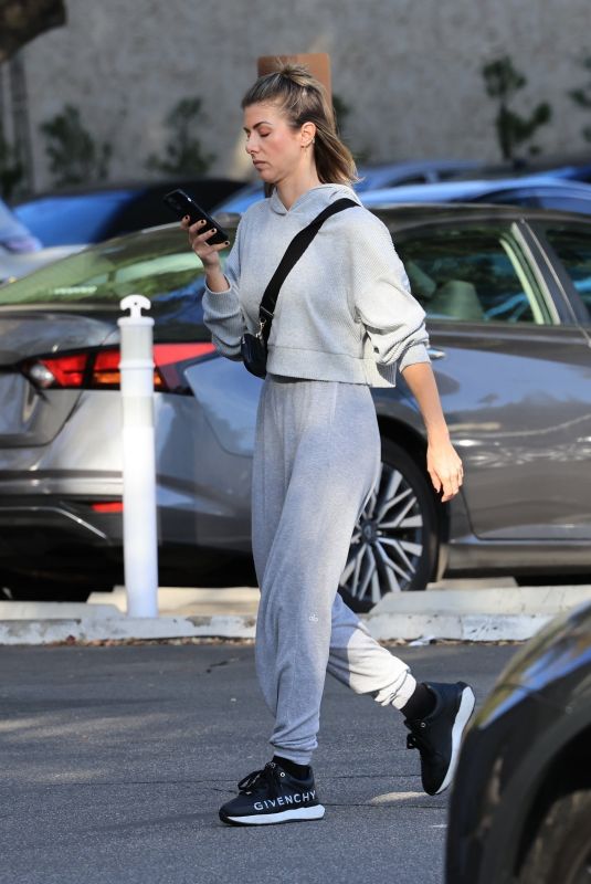 KELLY RIZZO at a Gas Station in Los Angeles 02/13/2024