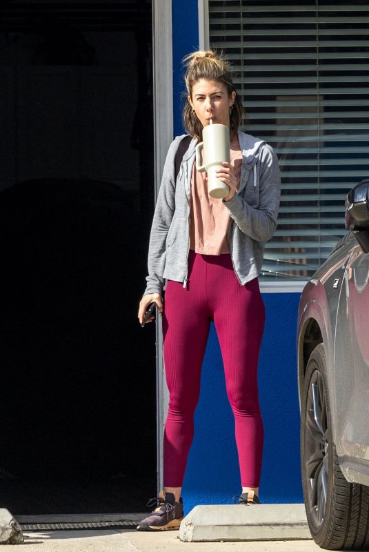 KELLY RIZZO Leaves a Gym in Los Angeles 02/14/2024
