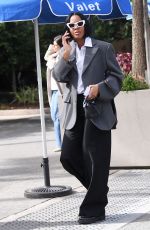 KELLY ROWLAND Out for Brunch with Fiends at Castaway Country Club in Burbank 02/24/2024