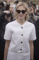 KELLY RUTHERFORD Arrives at Dior Show at Paris Fashion Week 02/27/2024