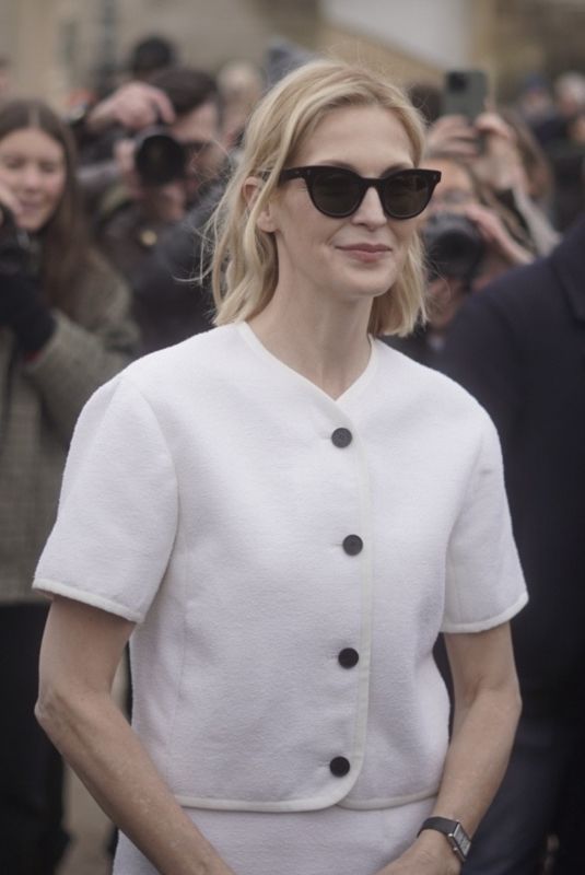 KELLY RUTHERFORD Arrives at Dior Show at Paris Fashion Week 02/27/2024