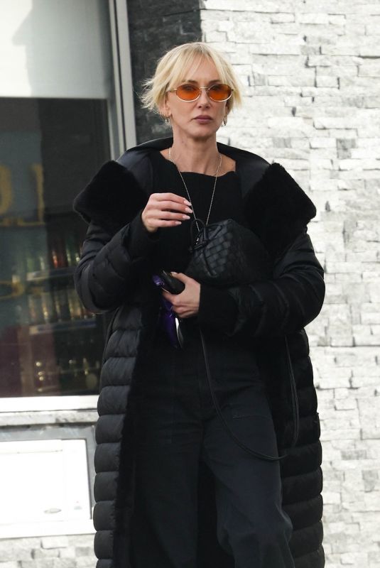 KIMBERLY STEWART Stopping for Snacks at a Gas Station in Studio City 02/17/2024