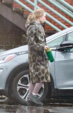 KRISTEN BELL Leaves Metamorphosis Studios in Los Angeles 02/05/2024