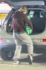 KRISTEN BELL Out for Grocery Shopping in Los Angeles 02/26/2024