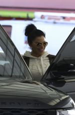 LAUREN SANCHEZ Arrives at E Baldi in Beverly Hills 02/22/2024