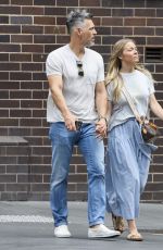 LEANN RIMES Out in Sydney