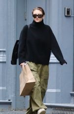 LENI KLUM Out Shopping in New York 02/02/2024