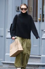 LENI KLUM Out Shopping in New York 02/02/2024