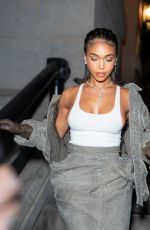 LORI HARVEY Arrives at Marc Jacobs Fashion Show at Park Avenue Armory in New York 02/02/2024