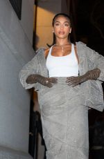 LORI HARVEY Arrives at Marc Jacobs Fashion Show at Park Avenue Armory in New York 02/02/2024