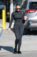 LORI HARWEY Out for a Post-Pilates Refreshment in Los Angeles 01/31/2024