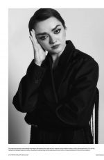 MAISIE WILLIAMS in Harper