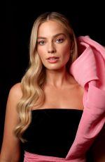 MARGOT ROBBIE - SAG aAwards Photoshoots, February 2024