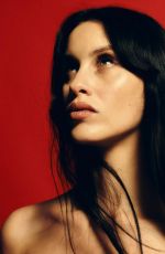 MILENA SMIT for Netflix Spain, January 2024