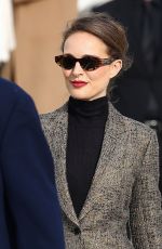NATALIE PORTMAN Arrives at Christian Dior Fashion Show at Paris Fashion Week 02/27/2024