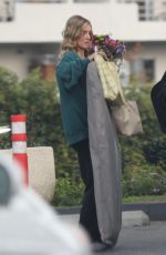 NICOLE YOUNG Filming Selling Sunset Managing Wardrobe and Flowers in Holywood 02/01/2024