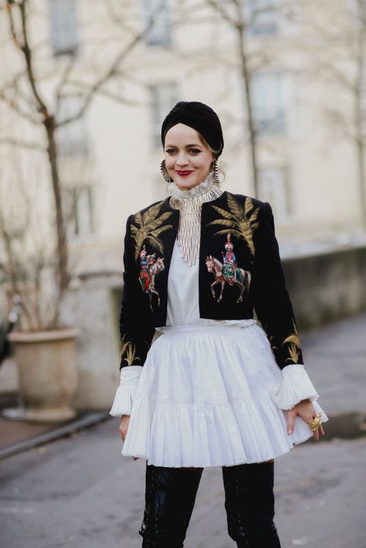 OLGA LEFFERS Arrives at Elie Saab Spring/Summer 2024 Haute Couture Show in Paris 01/24/2024