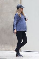 Pregnant SUKI WATERHOUSE Heading to a Gym in Los Angeles 02/02/2024