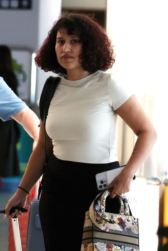 RAYE Arrives at Airport in Perth 02/11/2024