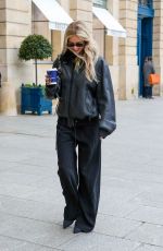 SAMARA WEAVING And Jimmy Warden Out for Coffee in Paris 02/27/2024