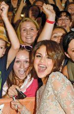 SELENA GOMEZ - The Ultimate Fan