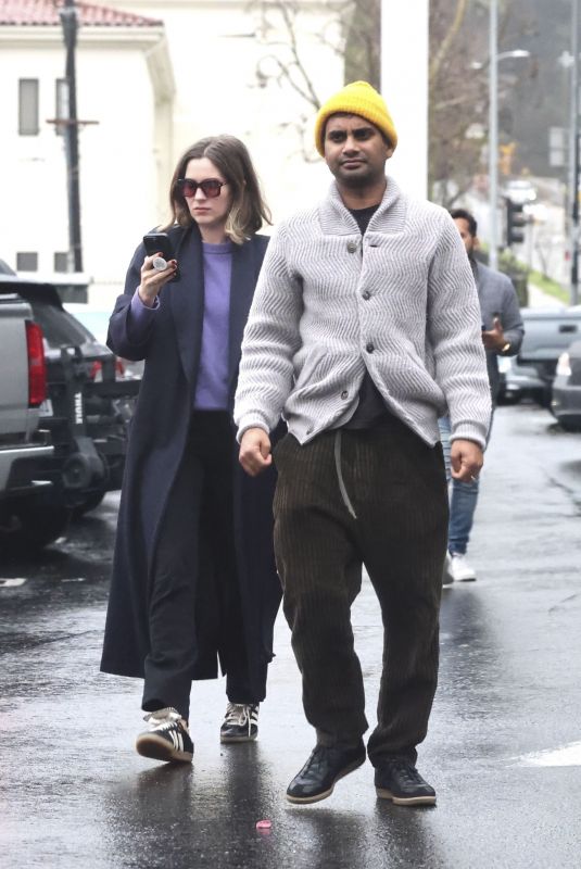 SERENA CAMPBELL Out Shopping Grocery in Los Feliz 02/20/2024