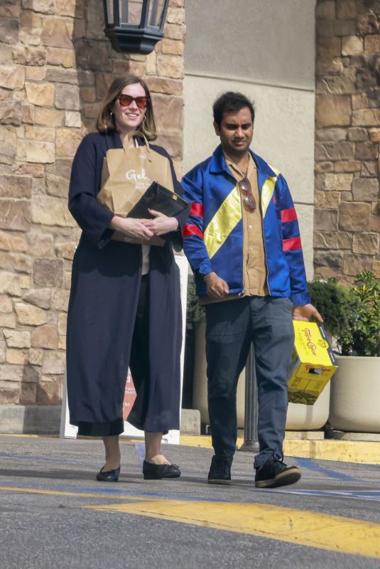 SERENA CAMPBELL Shopping at Gelson