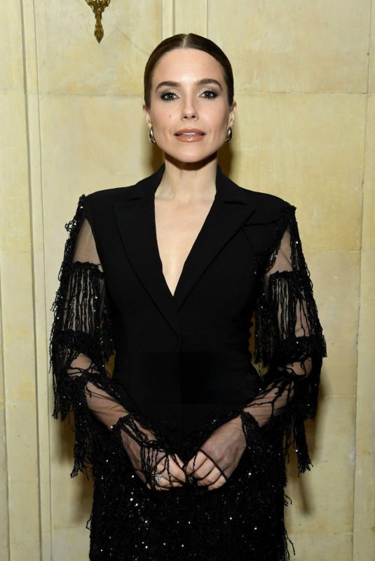 SOPHIA BEUSH at Christian Siriano Fall/Winter 2024 Fashion Show in New York 02/08/2024