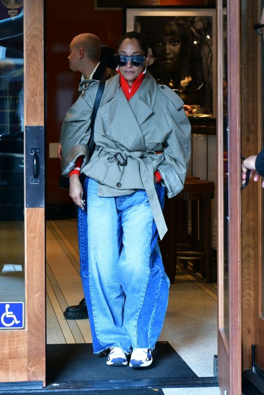 TRACEE ELLIS ROSS Out for Lunch in Beverly Hills 02/18/2024