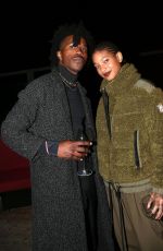 WILLOW SMITH and De