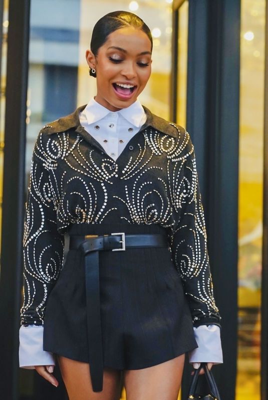 YARA SHAHIDI Leaves Palazzo Parigi Hotel in Milan 02/22/2024
