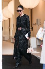 ABIGAIL SPENDER at Giambattista Valli Womenswear Fall/Winter 2024-2025 Show at Paris Fashion Week 03/01/2024
