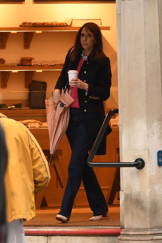 ALEX JONES Out for Coffee in London 03/12/2024