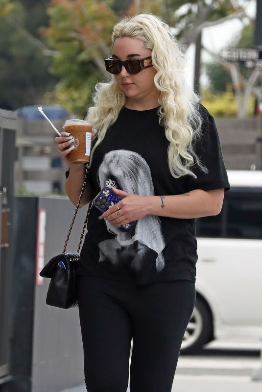 AMANDA BYNES Out for Coffee in Los Angeles 03/19/2024