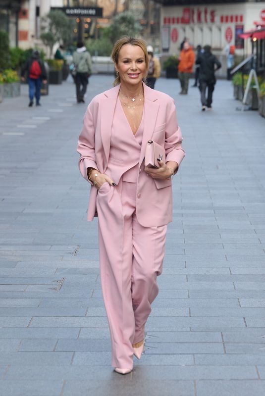 AMANDA HOLDEN Leaves Global Radio Studios in London 03/08/2024