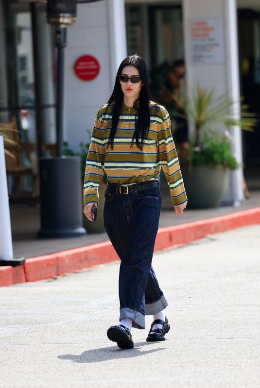 AMELIA HAMLIN Out at Beverly Glen in Los Angeles 03/17/2024