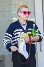 BUSY PHILIPPS Out for Lunch and Shopping in Los Feliz 03/23/2024