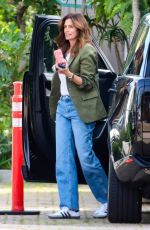 CINDY CRAWFORD Meeting up With a Friend in Malibu 03/13/2024