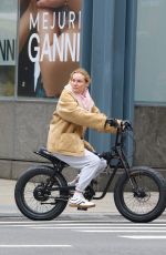 DIANE KRUGER Our Riding Ger Electric Bike in New York 03/06/2024