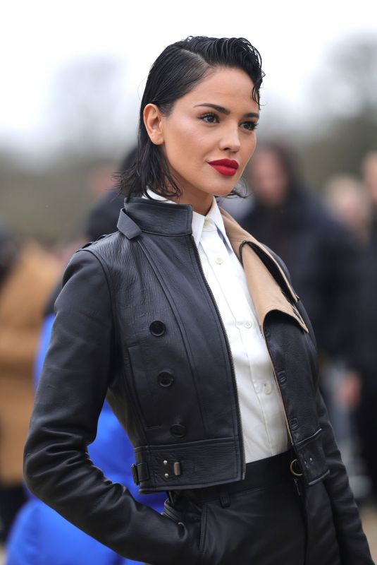 EIZA GONZALEZ  Arrives at Loewe Fashion Show at Paris Fashion Week 03/01/2024