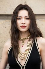ELAINE ZHONG at Giambattista Valli Womenswear Fall/Winter 2024-2025 Show at Paris Fashion Week 03/01/2024
