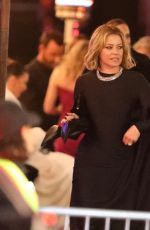 ELIZABETH BANKS Leaves Vanity Fair Oscar Party in Beverly Hills 03/10/2024