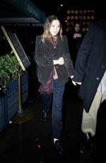 ELIZABETH, MARY-KATE and ASHLEY OLSEN Out for Dinner in Paris 03/01/2024