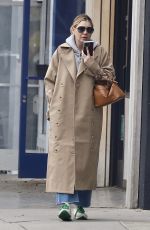 ELLEN POMPEO Out for Dinner with a Friend at Sushi Park in Los Angeles 02/29/2024