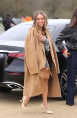 EMILIA CLARKE Arrives at Loewe Womenswear Fall/winter 2024-2025 Show at Paris Fashion Week 03/01/2024
