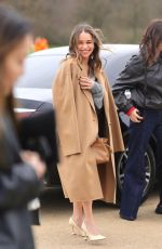 EMILIA CLARKE Arrives at Loewe Womenswear Fall/winter 2024-2025 Show at Paris Fashion Week 03/01/2024