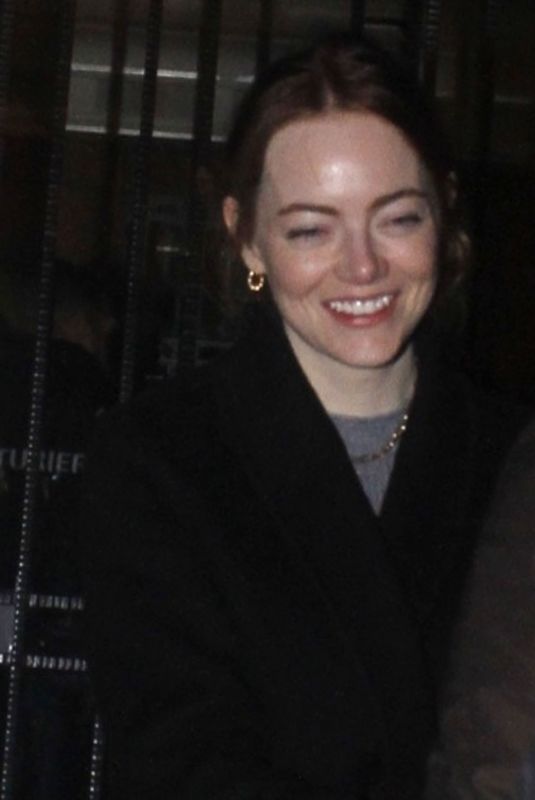 EMMA STONE Leaves Private Louis Vuitton Dinner in Paris 03/03/2024