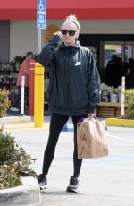 ERIKA JAYNE Shopping at Trader Joe