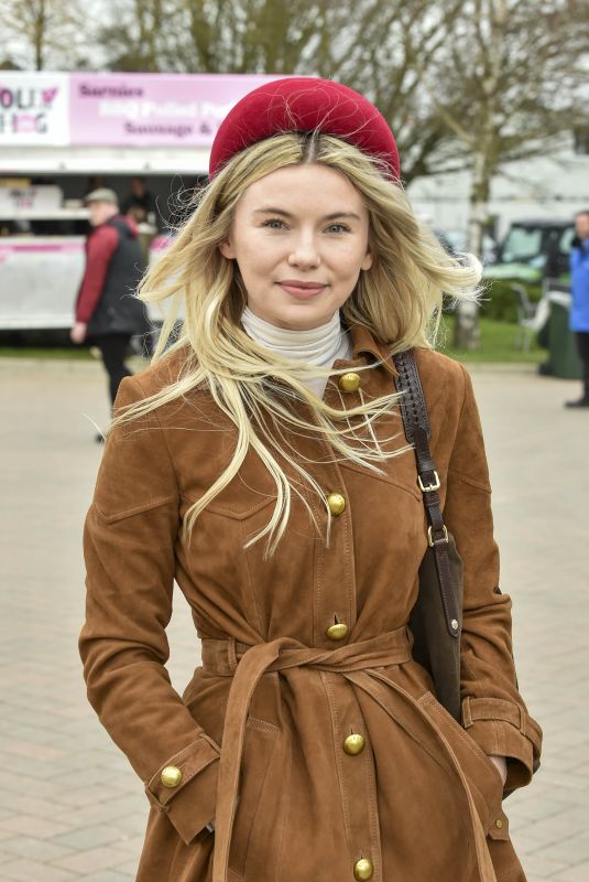 GEORGIA TOFFOLO Arrives at Cheltenham Festival 2024 in Cheltenham 03/14/2024