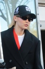 GIGI HADID Shopping at Whole Foods in New York 03/24/2024